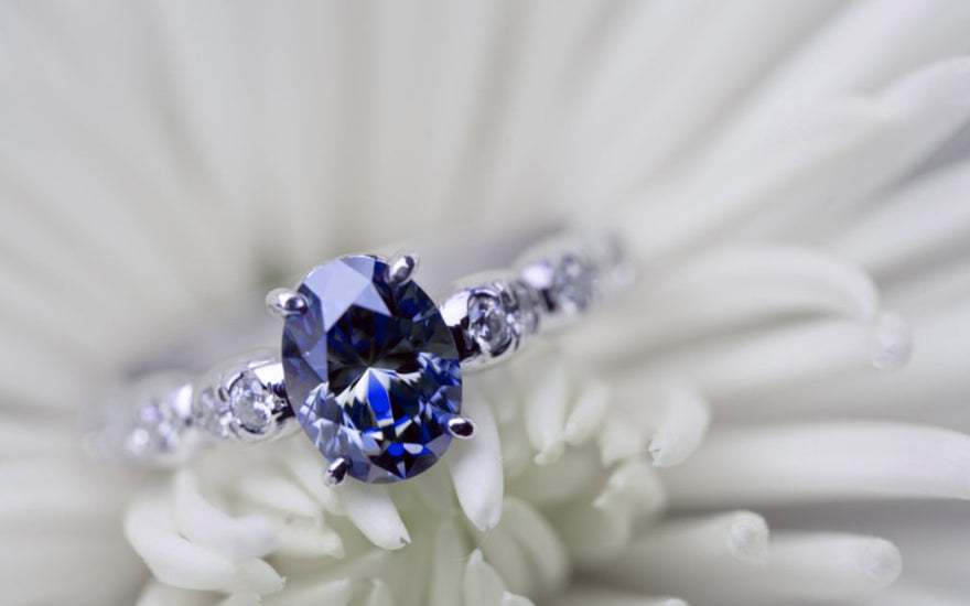 How Do Sapphire Engagement Rings Reflect Personality and Style