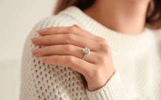 7 Stylish Ways to Wear Silver Rings for Making a Fashion Statement
