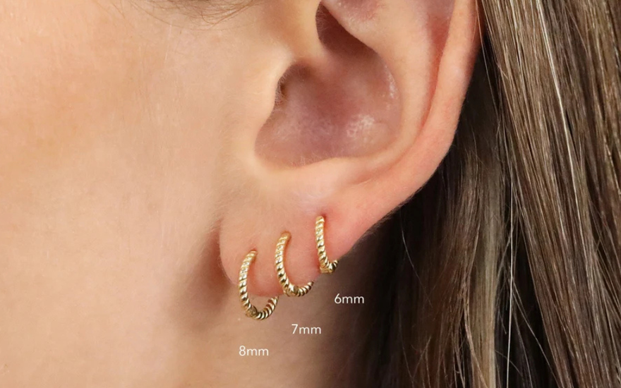 Why Small Hoop Earrings Are the Go-To Accessory for Every Occasion