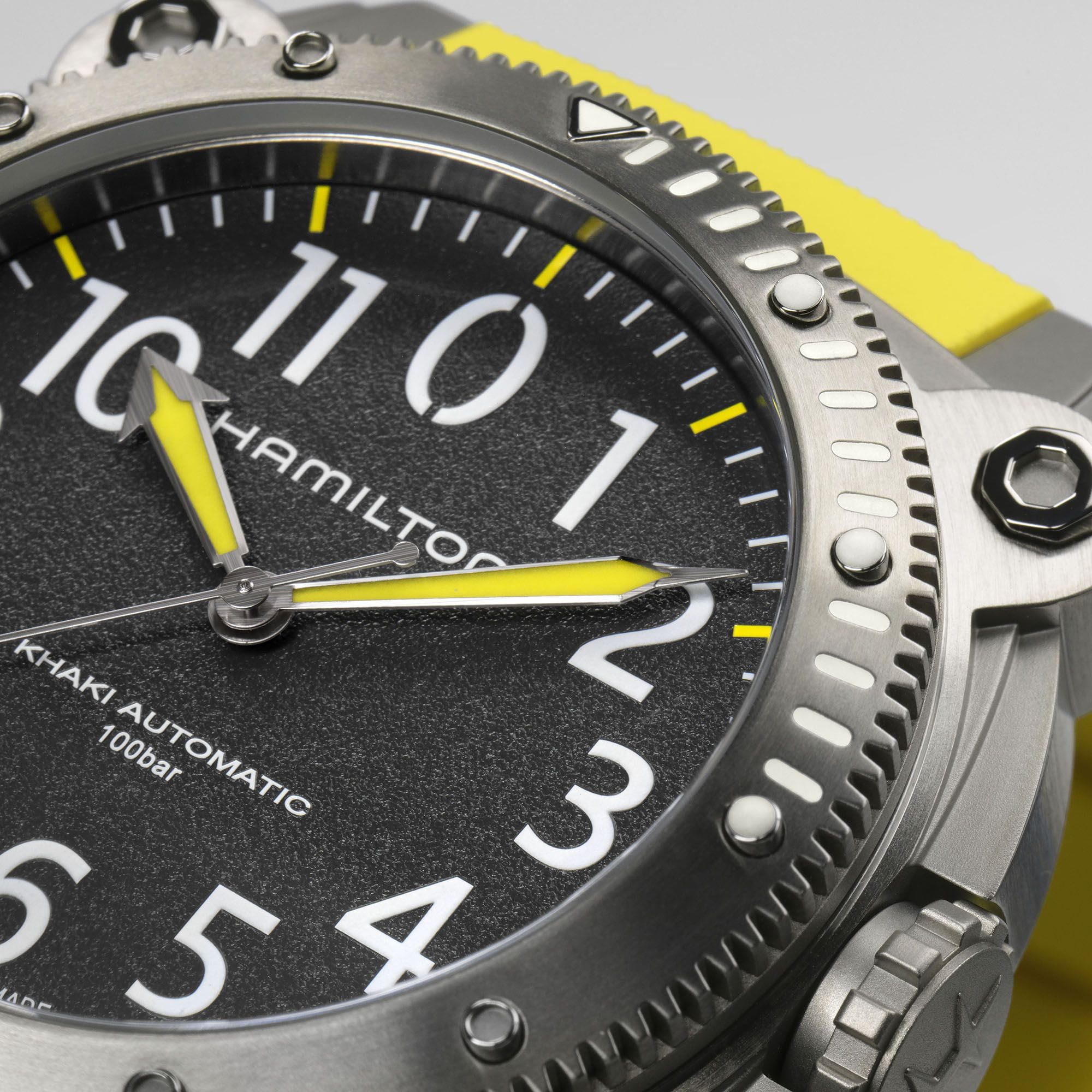 hamilton-khaki-navy-belowzero-auto-titanium-h78535380
