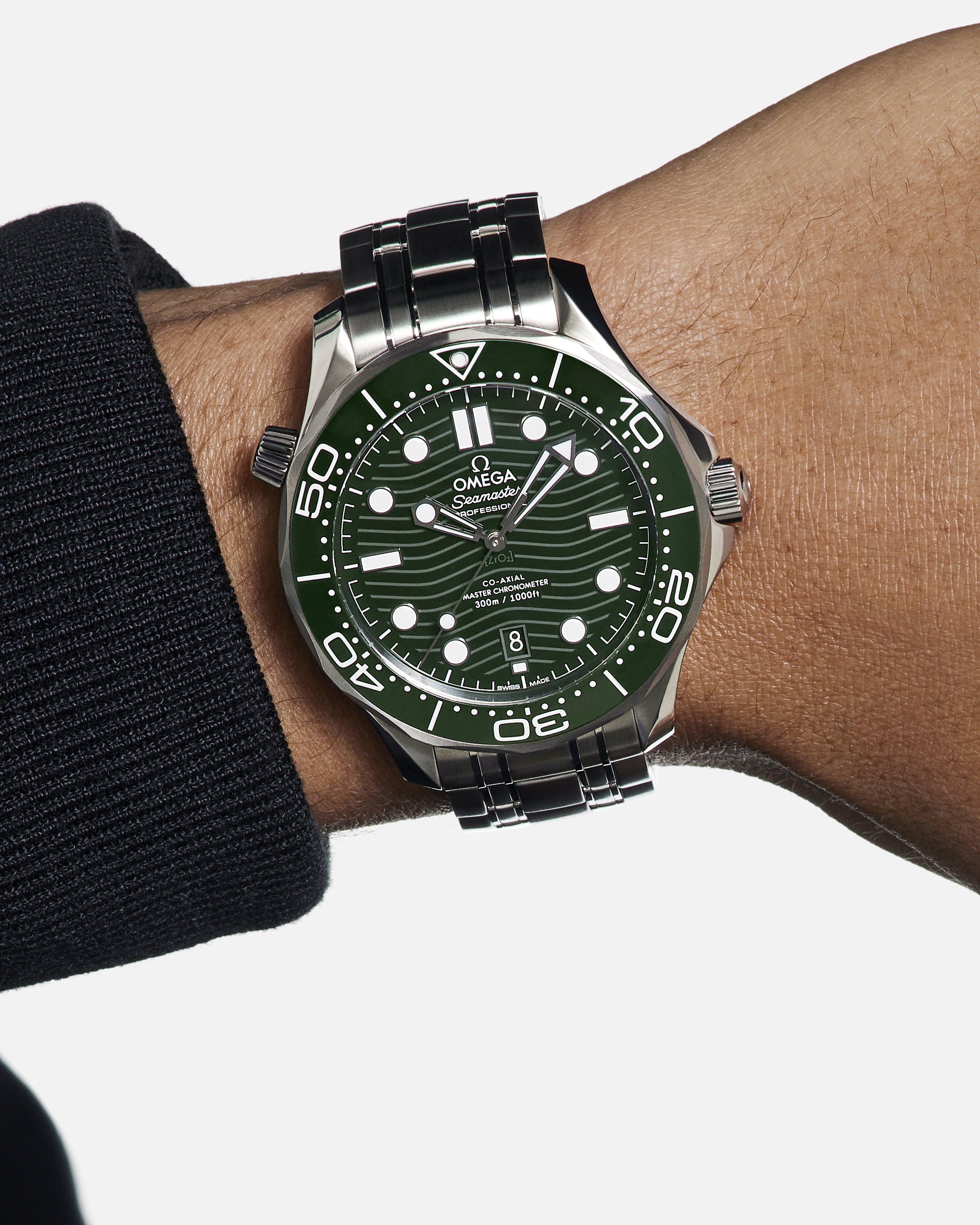Omega Seamaster Diver 300M Self Winding Watch 210.30.42.20.10.001